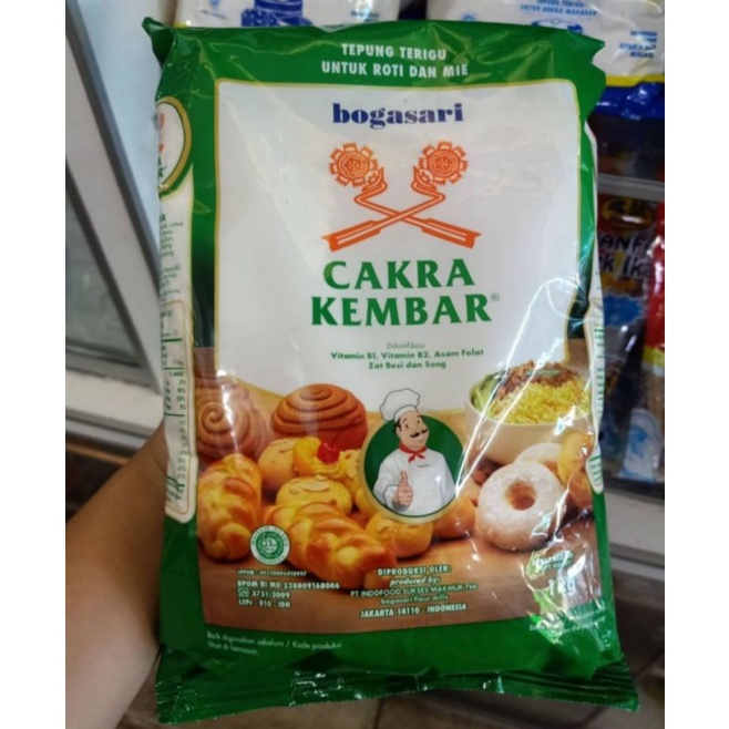 Tepung Terigu Cakra Kembar / Tepung Gandum / Tepung Untuk Roti / Tepung Untuk Mie