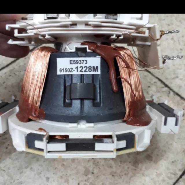 Defleksi Yoke 6150Z-1228M