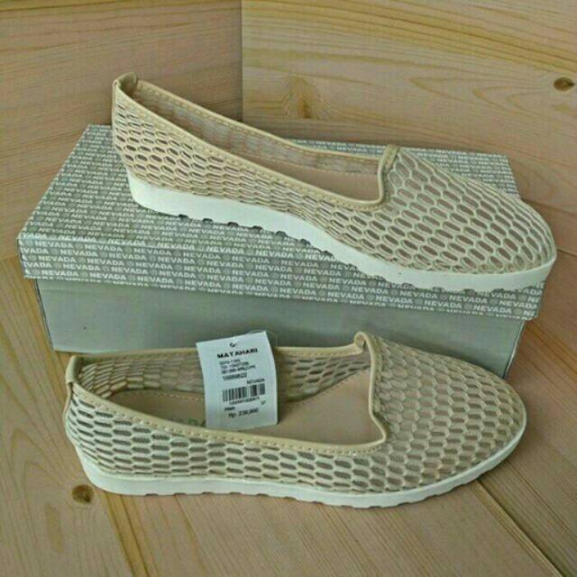 Regulae Sepatu Wanita  Slip On Nevada 