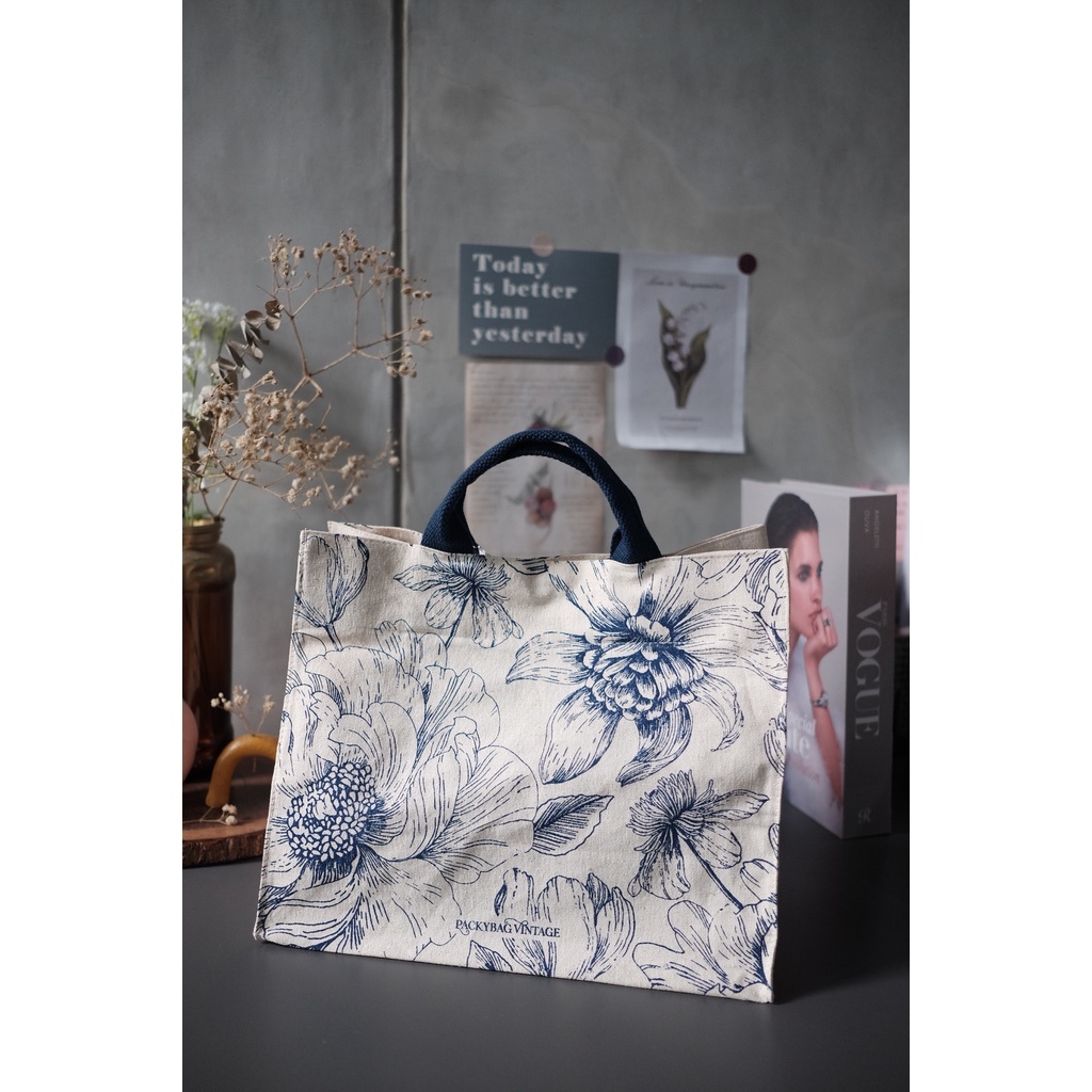 (READYSTOCK) TOILE DE JOUY PATTERNED TOTEBAG Canvass 30x14x25 cm // Tas Kanvas // Hampers bag