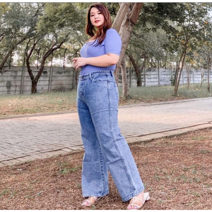 READY SIZE JUMBO CELANA KULOT JEANS LIPAT BAWAH/CELANA KULOT JEANS WANITA/CELANA KULOT JEANS JUMBO/C