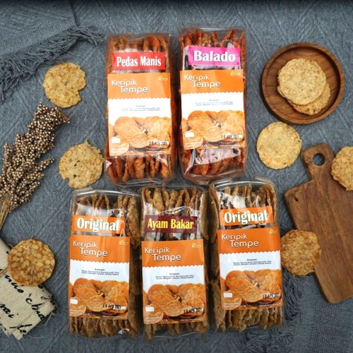 

paket kripik tempe keripik khas malang packing kardus dan buble wrap