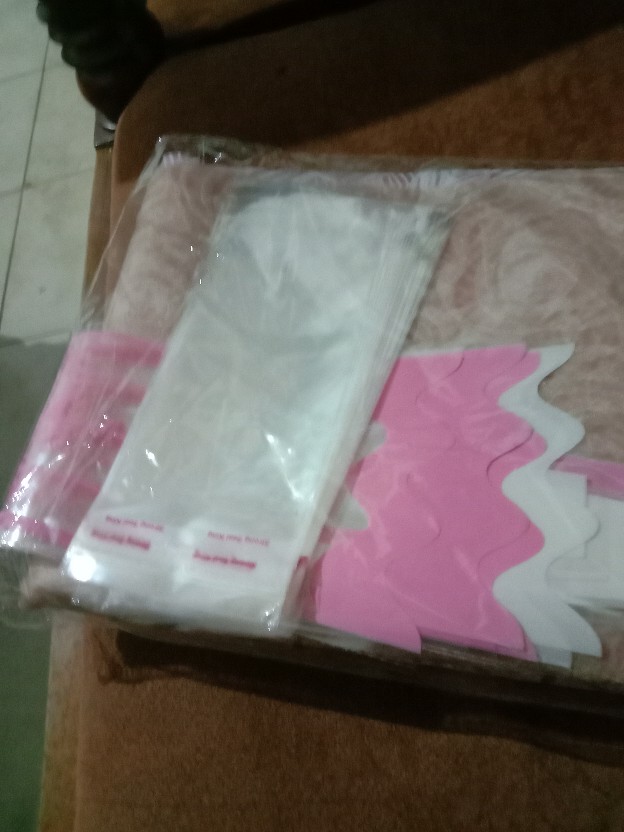 5 Lembar Plastik Bunga Mawar Valentine . Flower Plastic . Plastik Opp Bunga. Plastik Kaca Bunga.