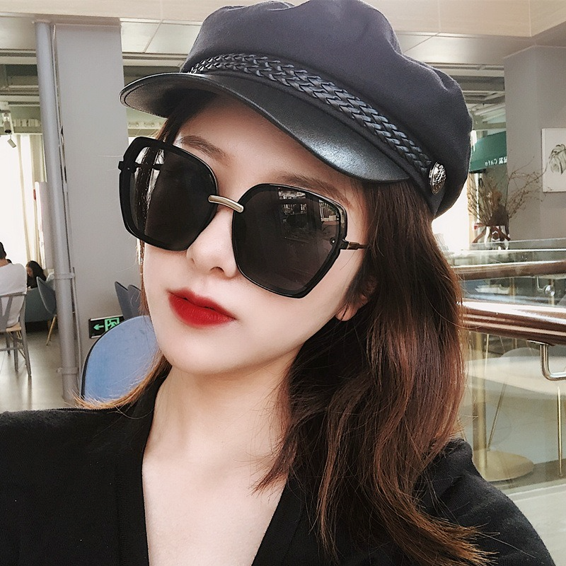 (YUZHU) COD Fashion Korea Oversized Frame Kacamata Retro Lady Aksesoris Anti UV Shades Wanita