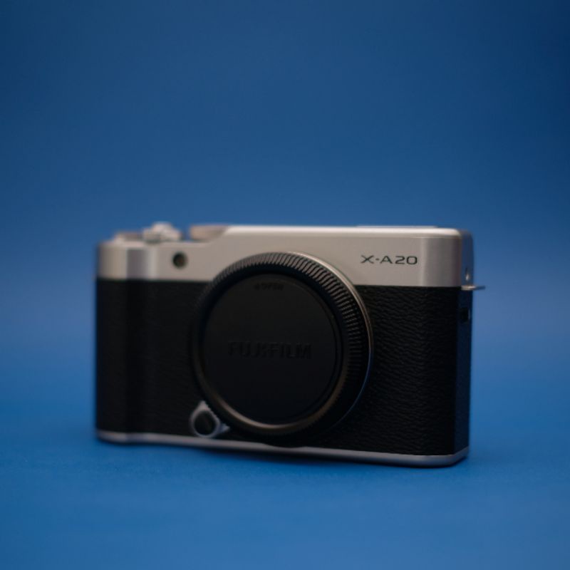 FUJIFILM XA20 BO Body Only Kamera Mirrorless
