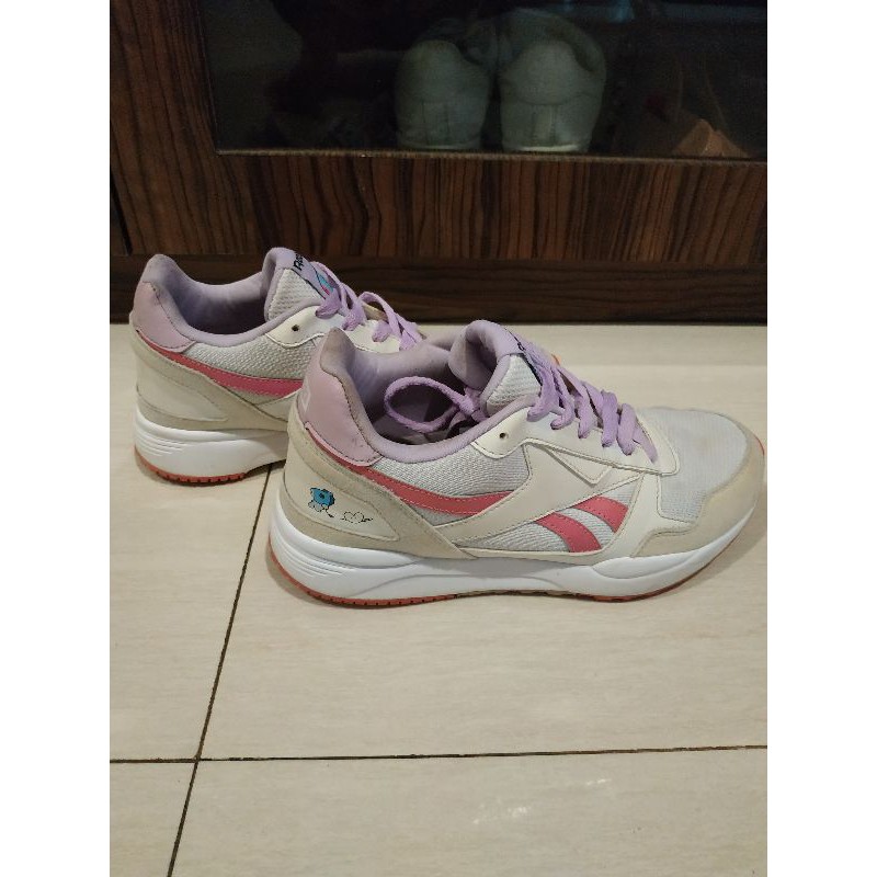 Preloved Reebok Royal Bridge 2.0 Mang