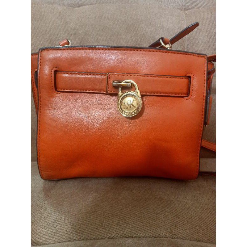 Preloved SlingBag MK Hamilton Traveler