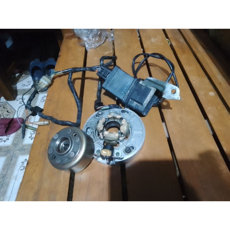 magnet yz 125 garputala