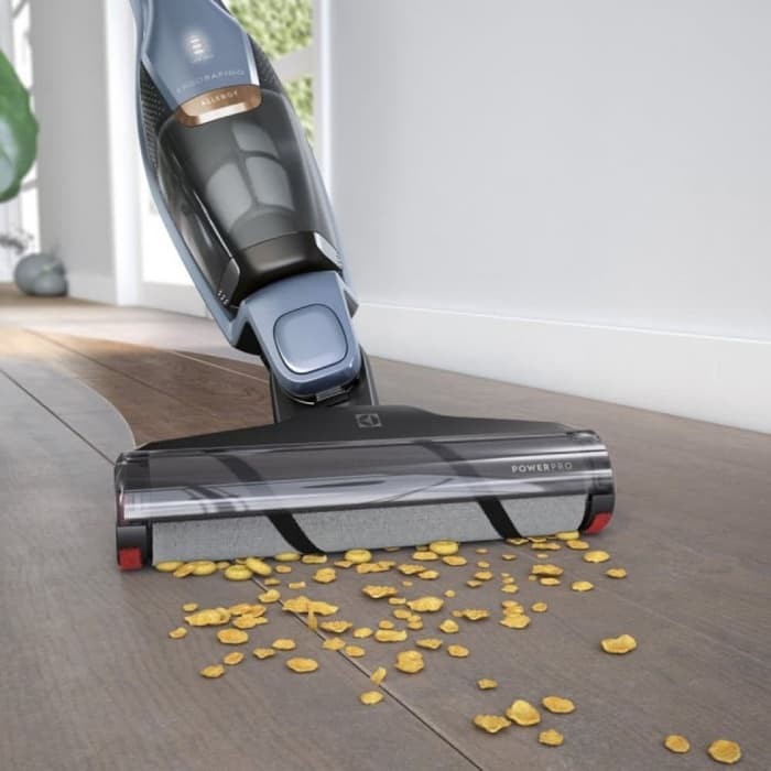 Wood and Laminate Flooring Ideas Laminate Floor Vacuum