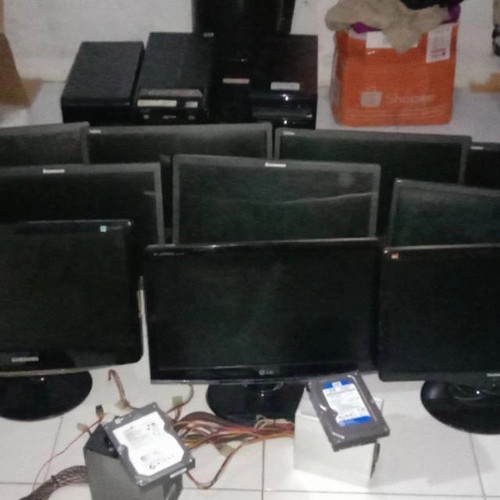 Monitor LCD Komputer minus layak pakai