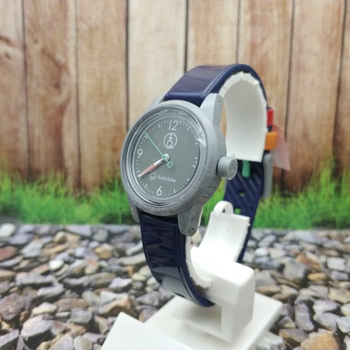 Q&Q QnQ QQ Smile Solar Jam Tangan Analog Karet RP01J017Y Original