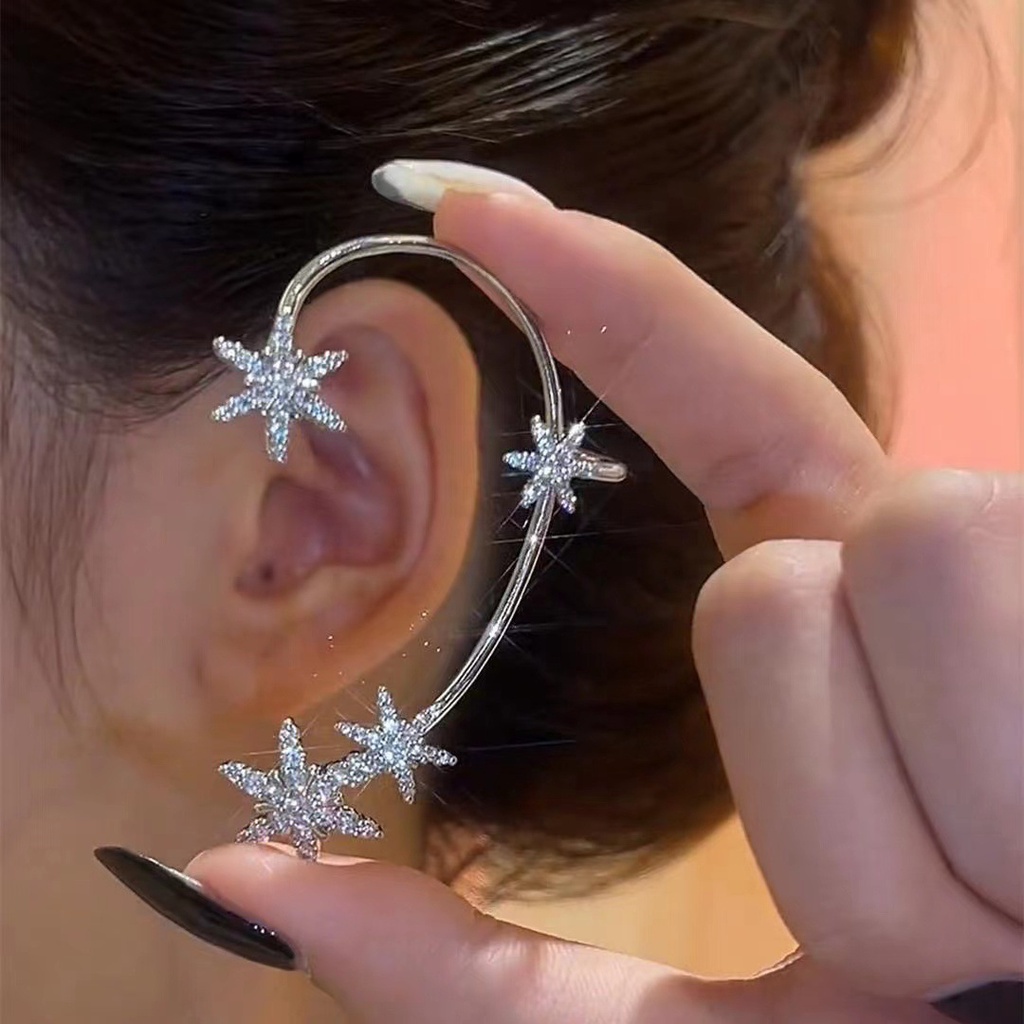 Anting Tusuk Gantung Wanita Bahan Metal Desain Snowflake + Pita + Berlian + Rumbai Gaya Korea Untuk Hadiah