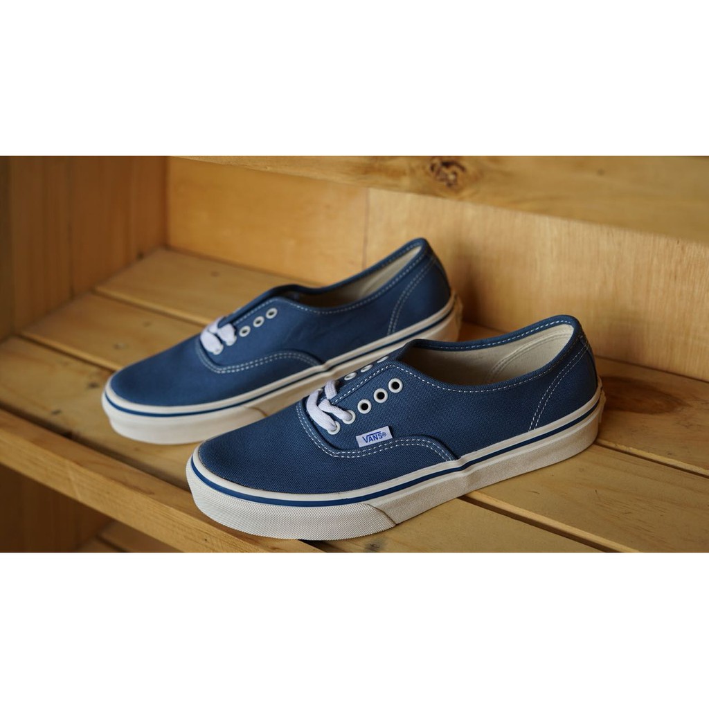 blue and blue vans