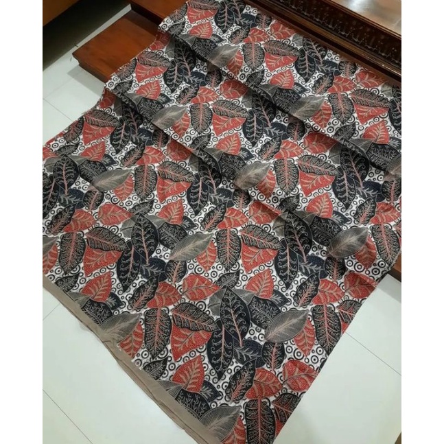 15 Motif terbaru kain batik solo / Batik madu / kain batik halus / batik tulis / batik cap / batik lianasari / batik nurhasida / batik Prabuseno / batik aluna / batik windasari / batik tinta emas / kain batik solo / kemeja batik sragen / batik solo murah