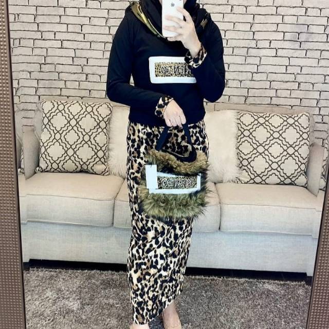 Kenzo Leopard Skirt set