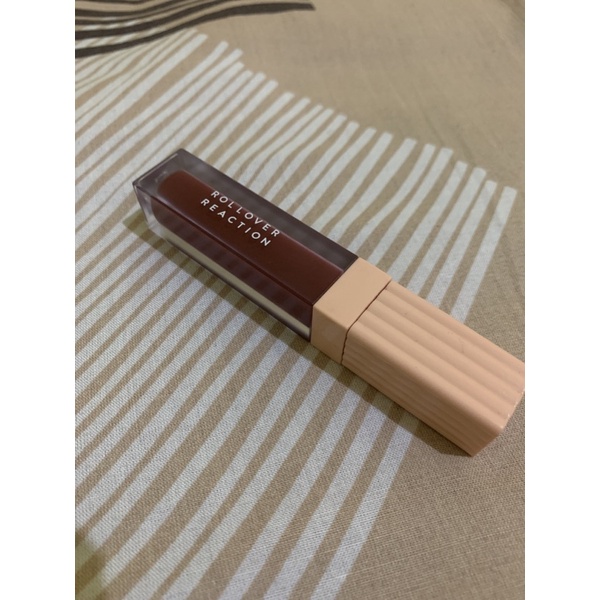 PRELOVED UMMA ROLLOVER REACTION LIPSTICK