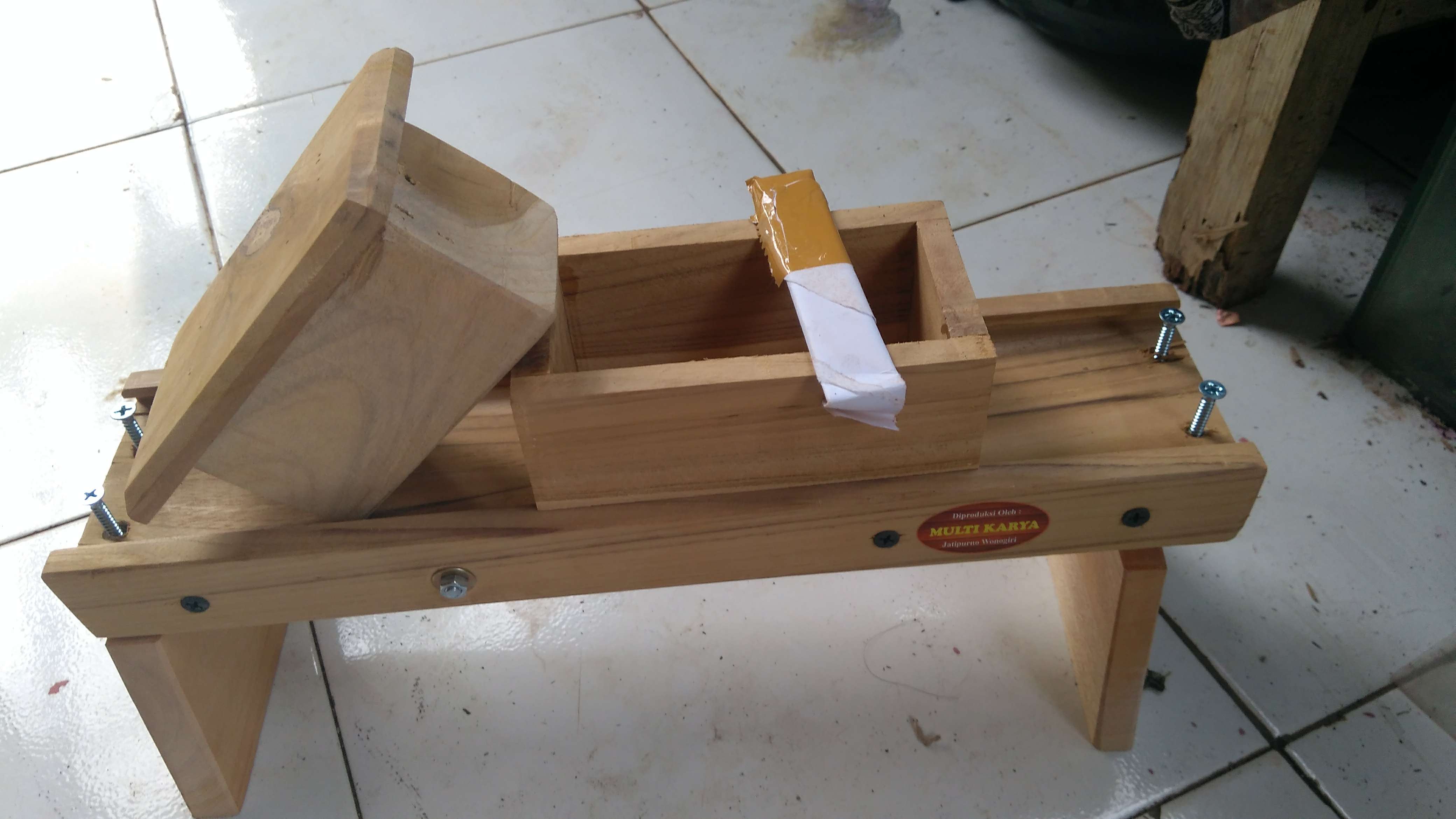 Alat Pengiris Bawang Singkong Pisang Serbaguna Ukuran Kecil