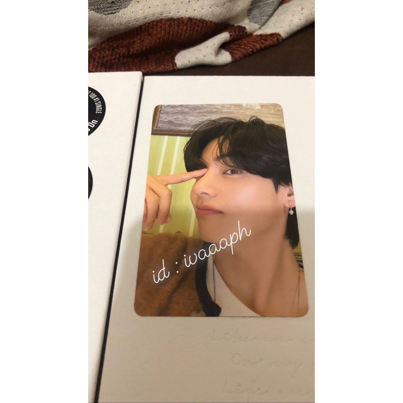 Official Random PC photocard Taehyung Album BTS BE Essential Edition