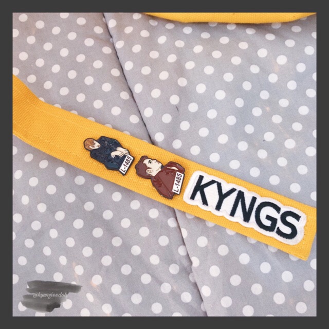 EXO D.O KAI ENAMEL BADGE TEMPO