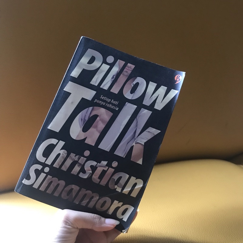 

Preloved buku / novel Pillow Talk