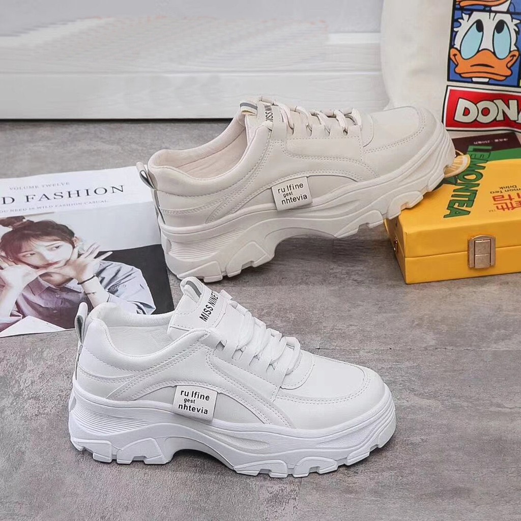 Sepatu Sneakers Wanita Putih Sneakers Tali Sepatu Wanita Casual Tinggi 5cm Fashionable Korean Style