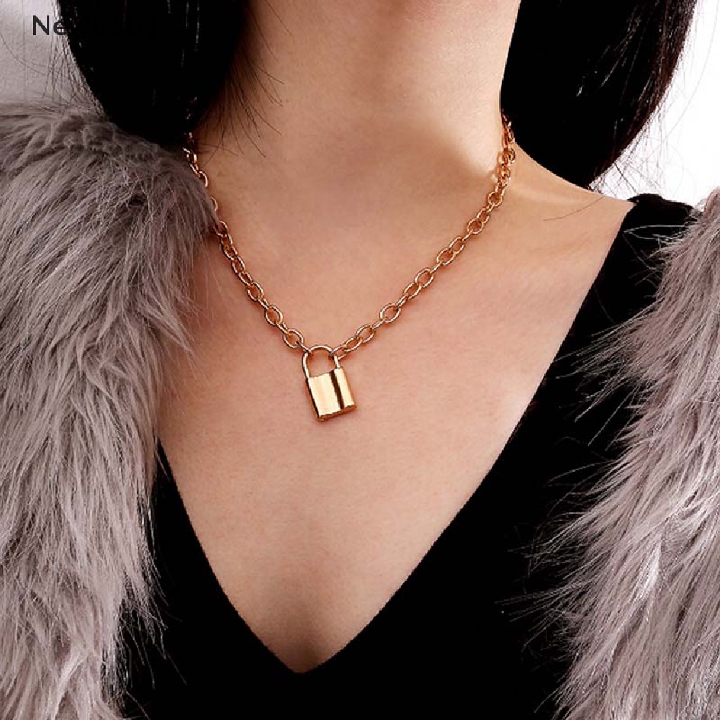 Kalung Rantai Liontin Gembok Bahan Stainless Steel Gaya Punk Untuk Unisex