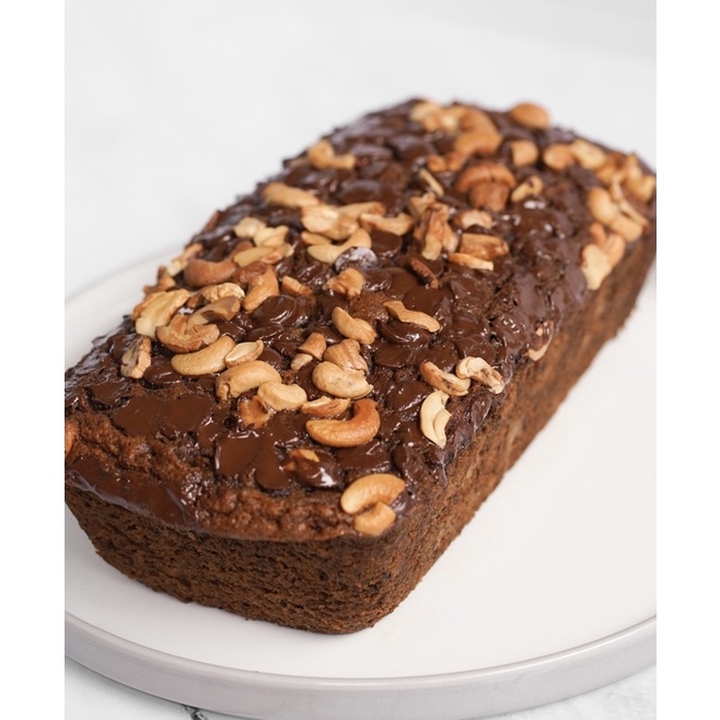 

Banana bread with belgian dark chocolate & cashews FULL LOAF