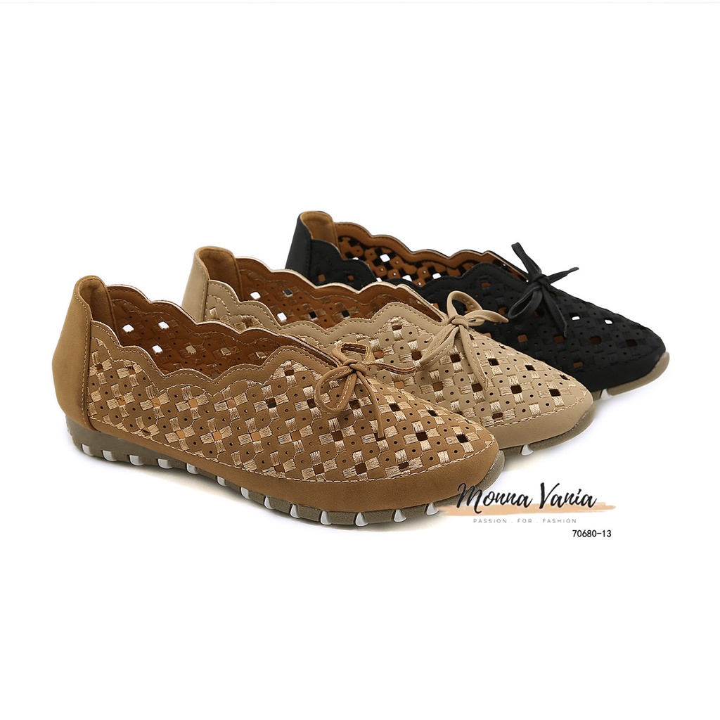 Monna Vania Slip-on Flat Shoes  #70680-13