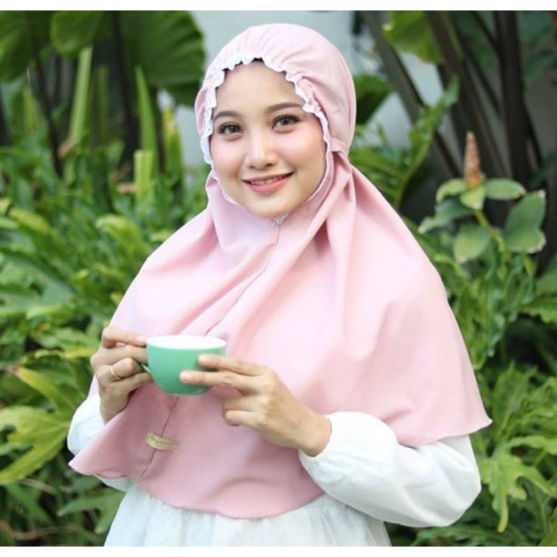ELYA JILBAB BERGO MARYAM RENDA KERUT DIAMON