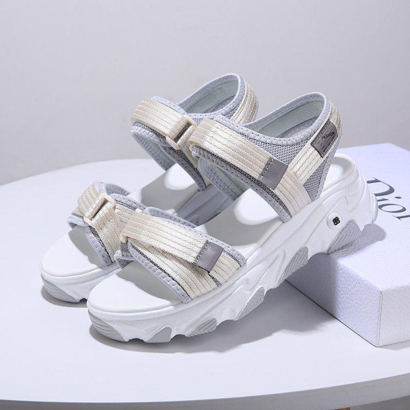 Sandal Tali Wanita Kazumi