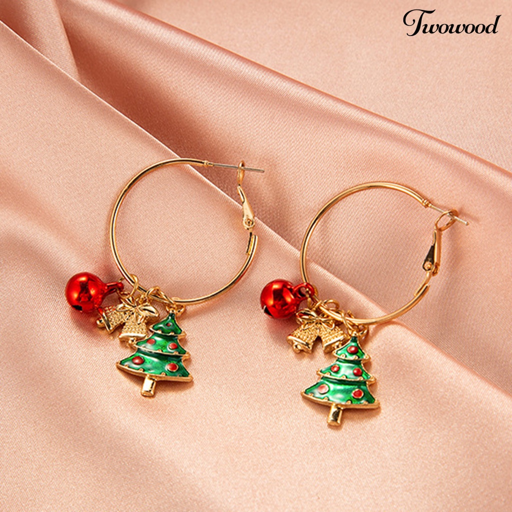 Twowood 1 Pair Women Hoop Earrings Christmas Wreath Festive Small Bells Lightweight Tree Ball Hook Earrings for Festival