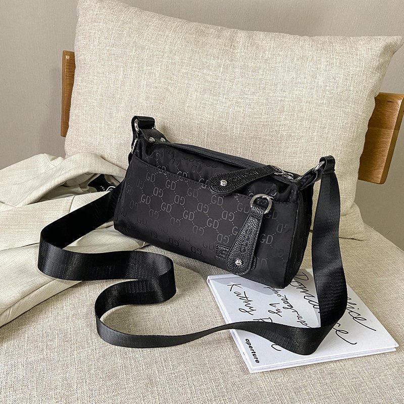 TFT AX200188 92846 AX846 T21 E4888  E4839 C0871 C0876 R6477 DTF80750  R6536 (1 KG MUAT 5) Tas Selempang Wanita Import Stylish Elegant