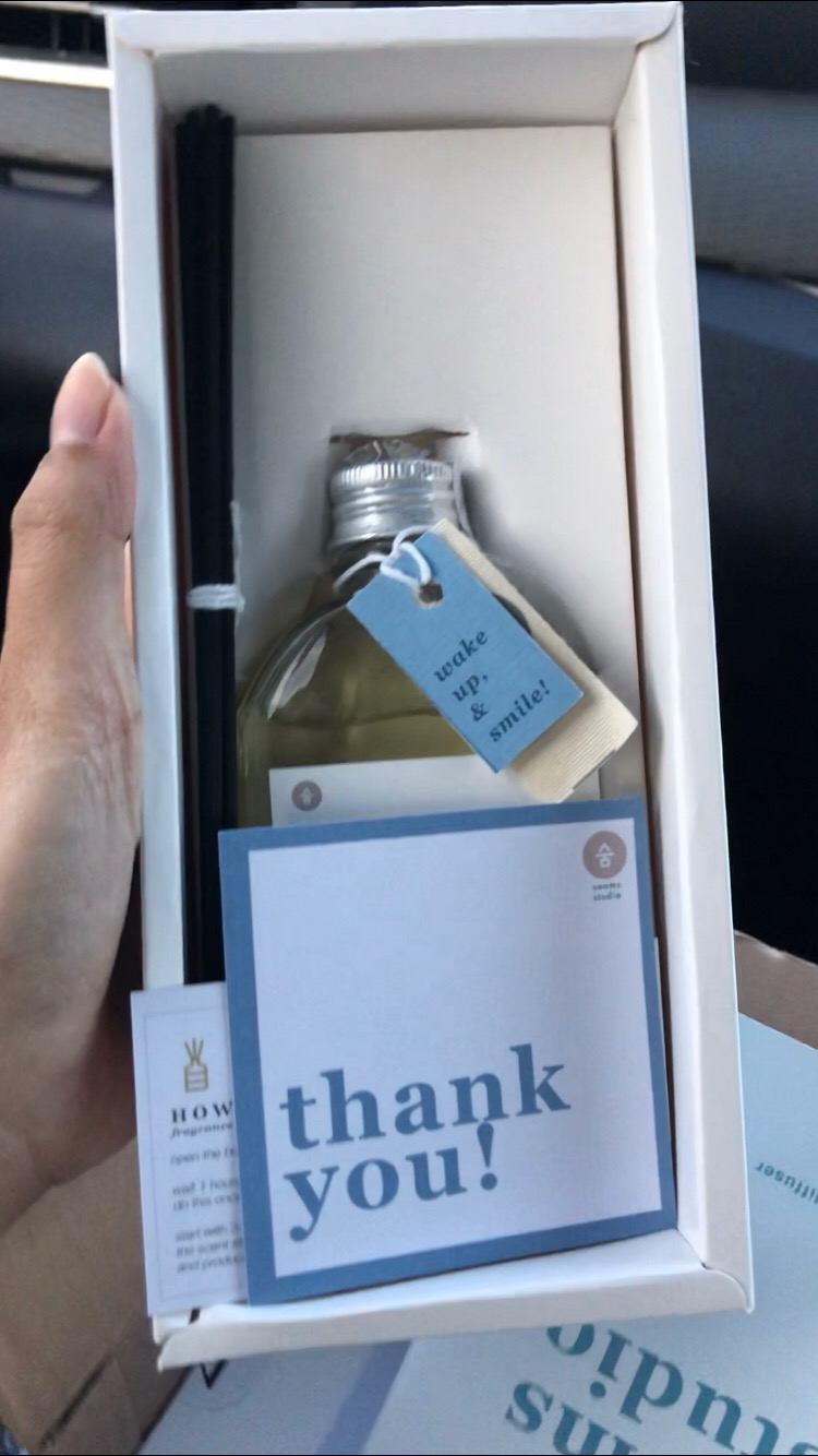 08:00 Reed Diffuser 100ml - Sandalwood, Apple & Coconut