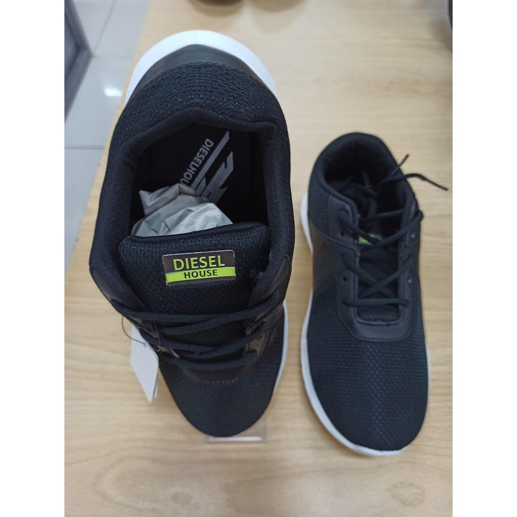 DIESEL HOUSE SEPATU PRIA REMAJA/ CROSS FIT HITAM