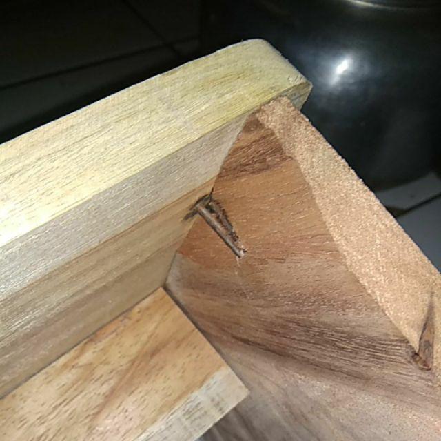 Kursi Pendek Bangku Jongkok Kayu Terbuat Dari Kayu Meranti  Rapi Dan Kokoh