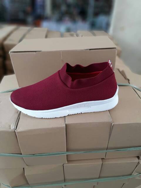 DTS Slip on sneakers sport fashion