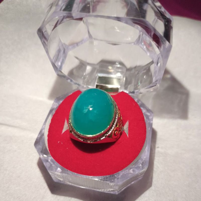 Batu cincin Bacan 100% Asli dari pulau Bacan