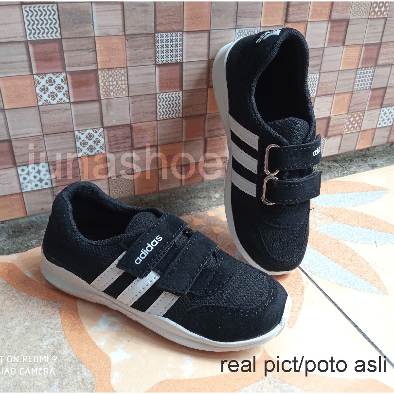 sepatu anak laki laki sepatu sneakers cewek cowok sepatu sekolah hitam polos sepatu olahraga anak