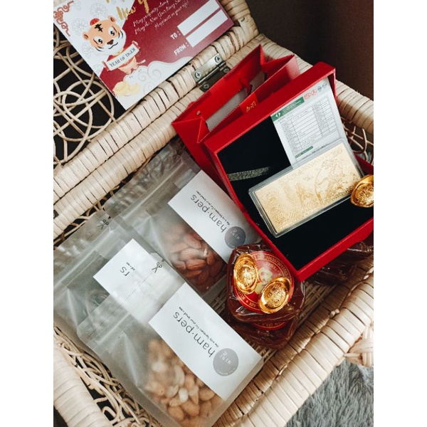 

Hamper Imlek Premium Emas