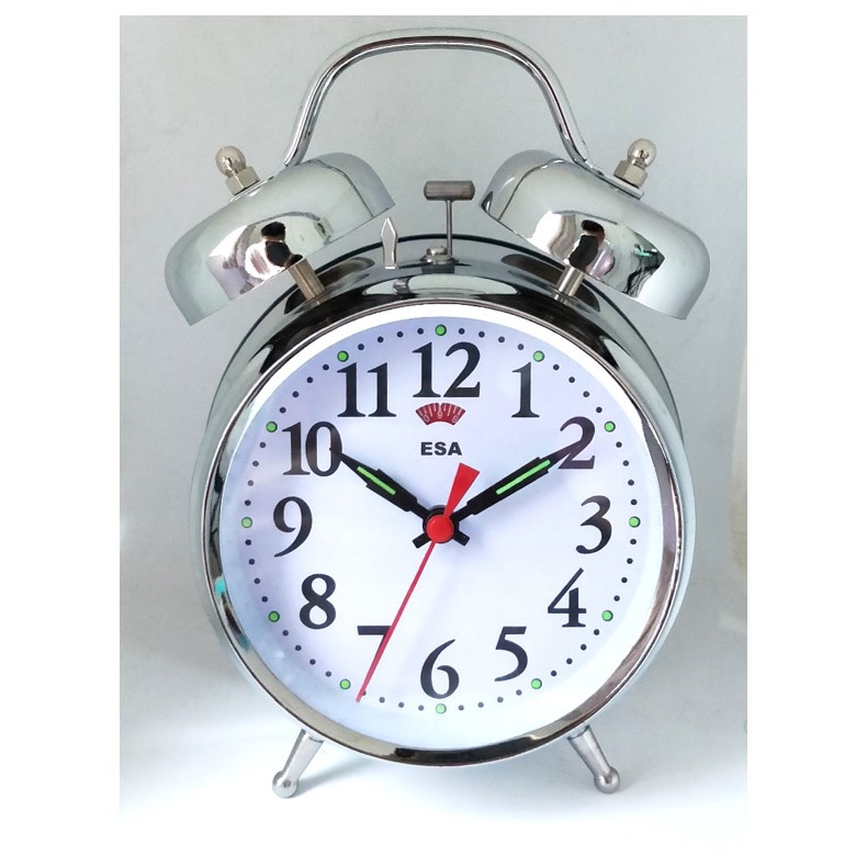 Jam Meja Weker Alarm Clock Mechanical Warna Silver Gaya Retro Klasik 18cm