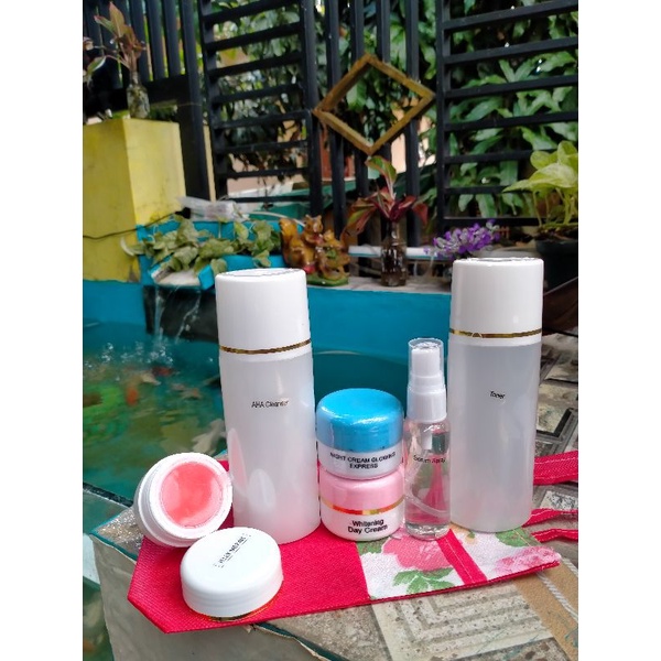 PAKET CREAM FARMA WDC 6IN1 GLOWING EXPRESS ORIGINAL