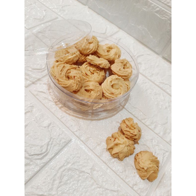 

kue sagu keju lumer krispi