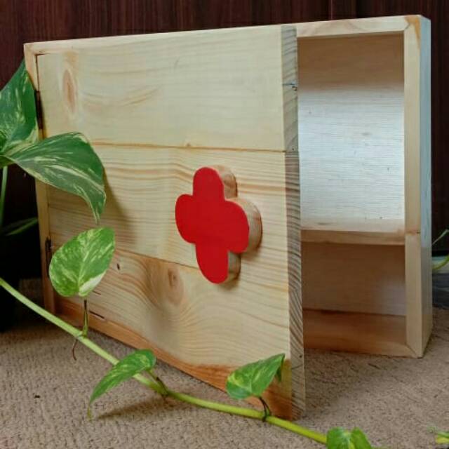 Kotak P3K Kayu - Rak Obat Unik