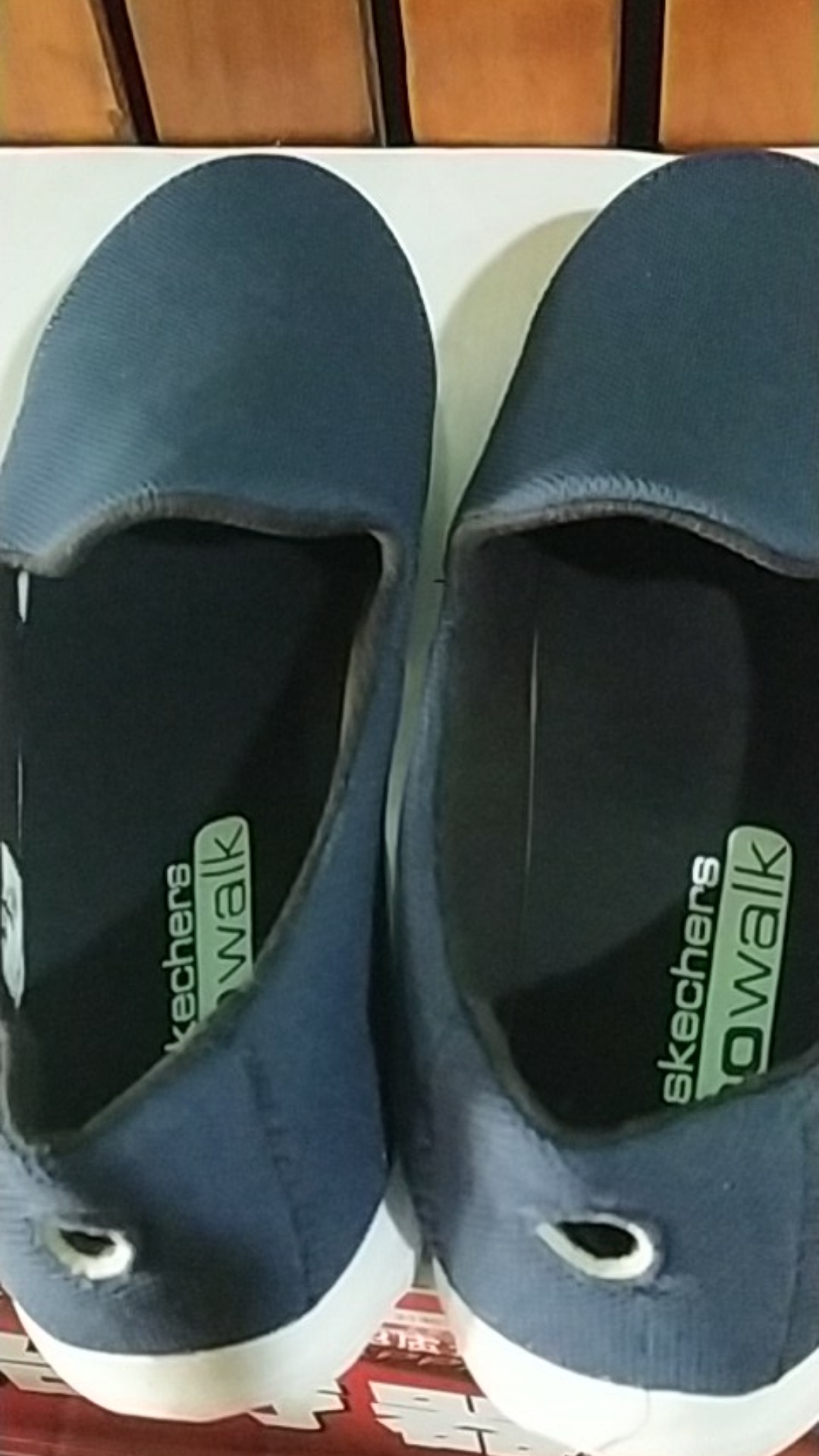 SEPATU SLIPON PRIA SKECHERS GO WALK TERBARU DAN TERLARIS KEKINIAN