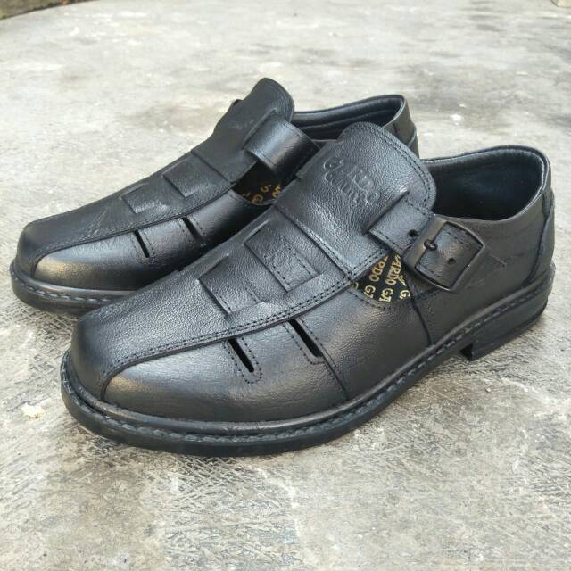 Sepatu kulit asli nyaman dipakai sol anti selip