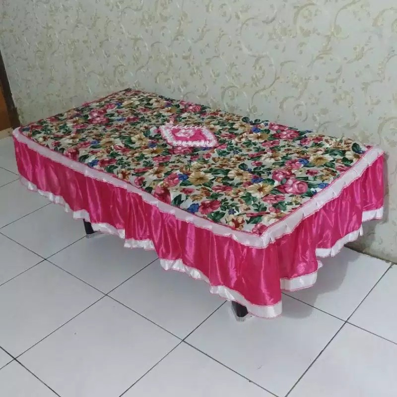 Taplak Meja Tamu Kain Motif Bunga Variasi Rempel Putih