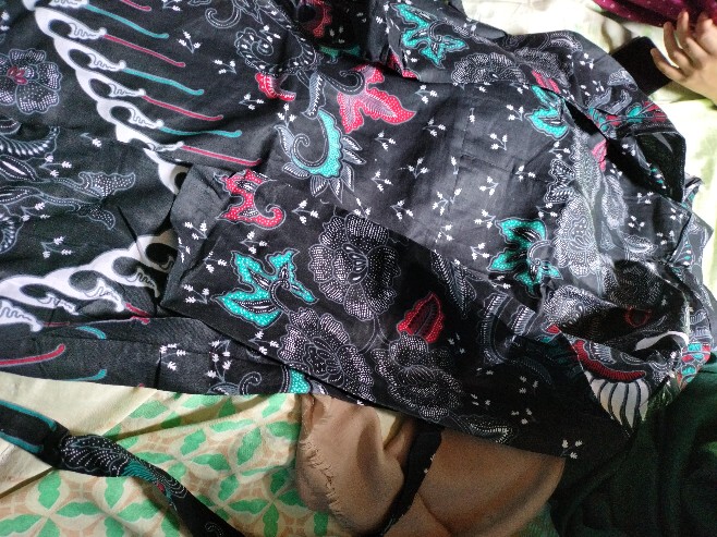 Couple Batik Cinta Suci Pkl 77 By Citrakirana 4666784743886 Couple L - Fit X.