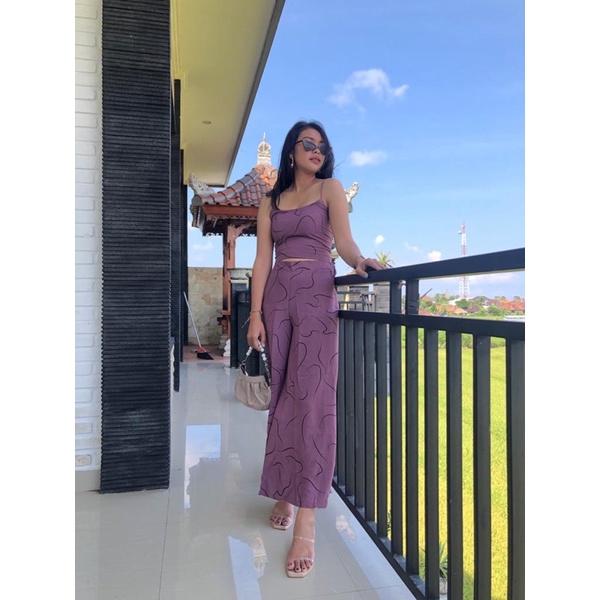 

Bajubaliku.id // K I R A NA SET