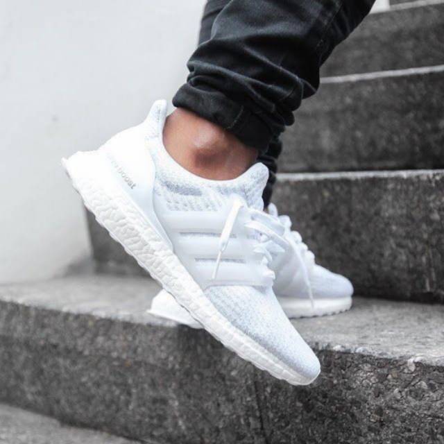 ultra boost 4 triple white