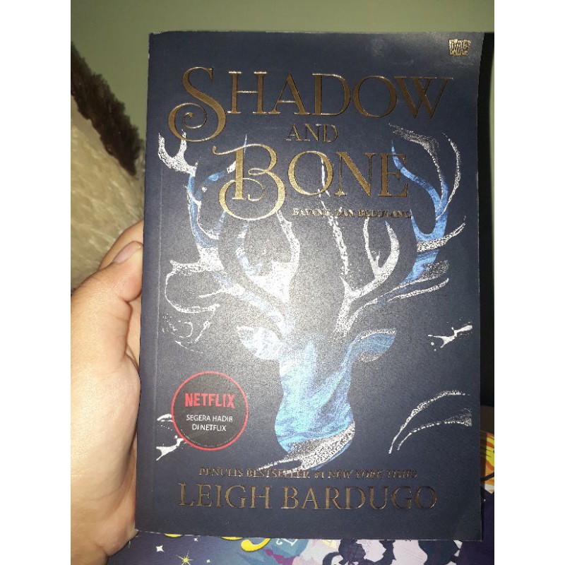 Preloved Shadow and Bone